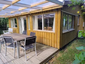 Cozy cottage in enclosed garden close to beach - Image 2