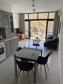 Waterfront apartment in Xlendi bay - Image 5