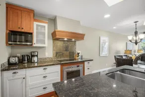 Star Suite -Luxurious condo with 3 fireplaces, and open Pool! - Image 4