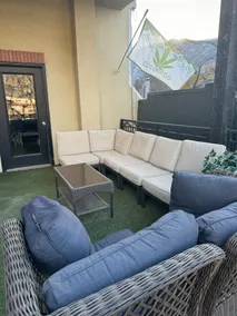 420 LOFT un séjour convivial fumeur dans les montagnes Rocheuses. - Image 5