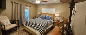 Clucks & Blooms Cottage - Image 5