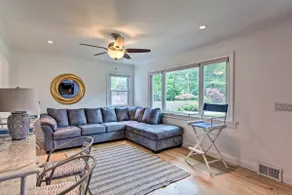 Hamptons Bay Home on Shinnecock Bay w/ Yard! - Image 5