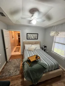 Duplex, Minutes from Mall and Restaurants - Image 2