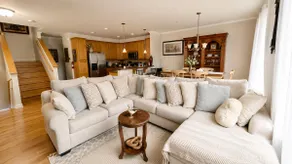 Rosy’s Luxury Stay-Elegant Townhome • 2-Car Garage - Image 2