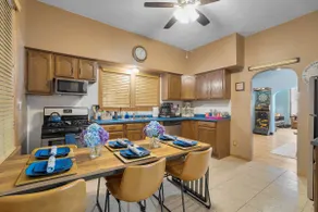 Fun & cozy getaway w/POOL/game room/FREE parking - Image 4