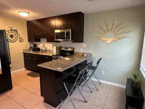 Dunedin Suite East, a centrally located getaway - Image 2