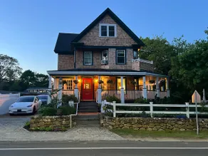 Oak Bluffs Victorian Walk to Town & Beaches - Image 2