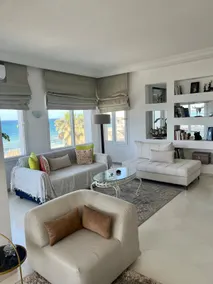 Waterfront accommodation - Image 5