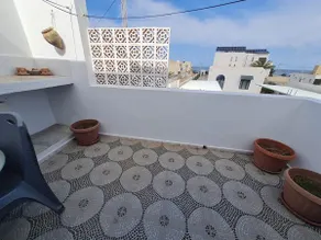 Charming 2-bedroom sea view on the corniche houmet souk - Image 2