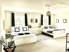 Stansted Coach House - Luxury Apartment Sleeps 4 - Image 3
