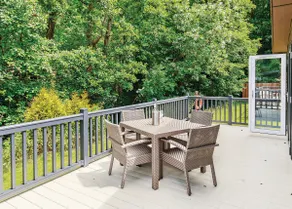 Pemberley Watersedge Lodge - Image 2