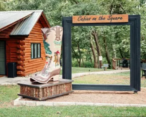 Sunshine Suite at Cabins on the Square Wimberley Square Cypress Creek - Image 4
