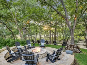 Sunshine Suite at Cabins on the Square Wimberley Square Cypress Creek - Image 2