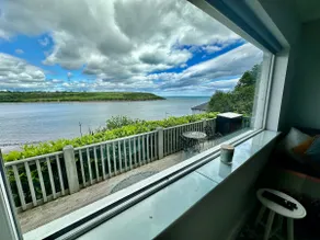 PERIWINKLE COTTAGE, with the most amazing sea view - Image 3
