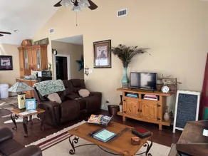 Maverick River Bend Guest Suite - Image 2