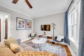 Beautiful and Comfy 1BR in Lincoln Square - Image 2