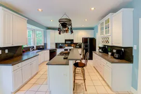 4BR Lakefront Dog Friendly | Dock | Game Room - Image 4