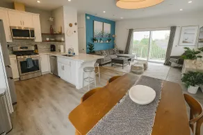 NEW! 🌟🌟🌟🌟🌟Large Luxury apartment, with EV charger. - Image 4