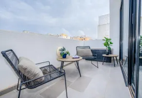 Sliema AMAZING SEA FRONT Penthouse with Pool !!! - Image 4