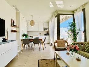First line penthouse with ocean view - Image 4