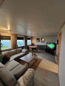 Apartment with view of the amazing fjords of Senja - Image 4