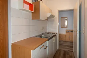Appartamento con balcone / vista terra - Image 4
