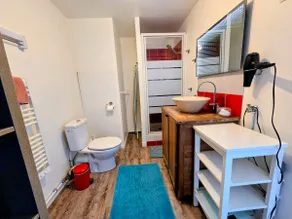 Private parking - Old town - Sleeps 7 by Beds76 - Image 3