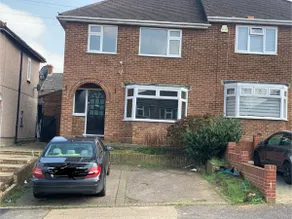 Contractor & Family Friendly House Romford - Image 2