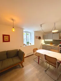 Cozy Apartment in a Historic Villa - Image 2