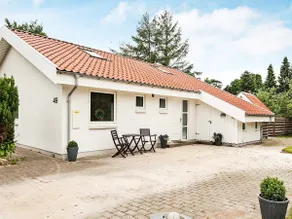 8 person holiday home in Ebeltoft-By Traum - Image 3