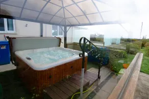 Cosy Rural Bungalow In Cornwall between Falmouth and Helston Nr Penryn Campus - Image 4