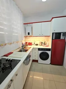 Spacious and comfortable apartment, Terrace + FastWiFi - Image 5