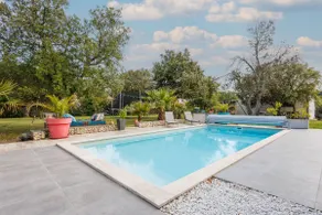 Gite kenza in the heart of Provence with swimming pool in a 3000 m2 property. - Image 2
