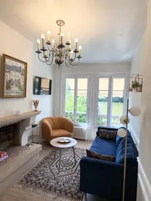 Charming house with castle view - Image 2