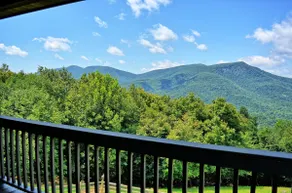 Charming 2-Bedroom Cabin with Mountain Views - Image 5