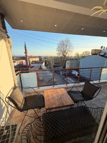 3 Rooms Sea View Flat Balcony, Jacuzzi in Old Town - Image 3