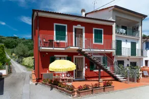 Escape to Tuscany - Image 2