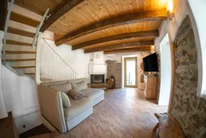 ♡ Rustic Lodge Getaway ♡ | Mountain Views, BBQ,Pkg - Image 3