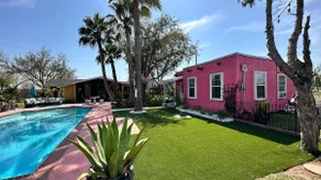 The Pink Casa Pet Friendly with Pool & Firepit - Image 2