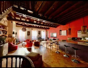 Historic Beaune loft. Air conditioning - Image 2