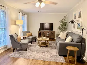 Cozy retreat - Entire Home Near Bethel University - Image 2
