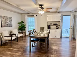 Cozy retreat - Entire Home Near Bethel University - Image 3