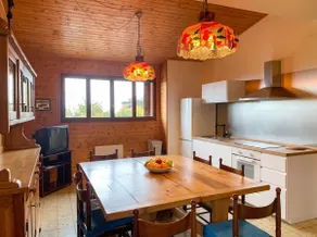 Mountain house for 8 · 5 bedrooms and fireplace - Image 2