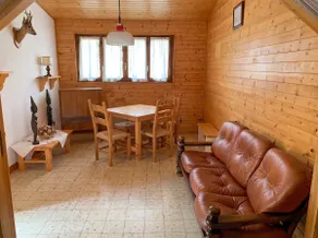 Mountain house for 8 · 5 bedrooms and fireplace - Image 3