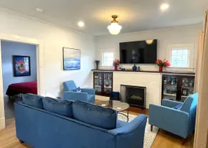 Modern Historic Bungalow- Walk to Brewery & Food - Image 4