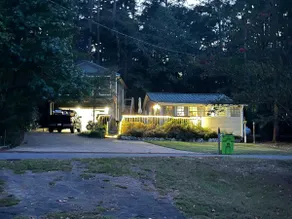 Lakehouse - Sleeps 6, Dock, Fire Pit, Kayaks - Image 5