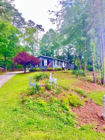 Private bungalow close to Stone Mountain Park. - Image 3