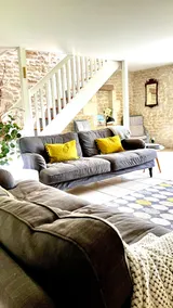Stylish gîte with private heated pool sleeps 6 - Image 4