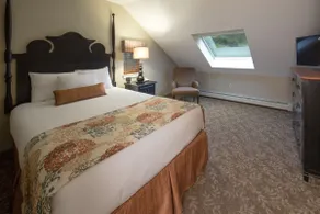 Villa avec piscine + accès au centre de fitness! | Emplacement génial près des sentiers - Image 4