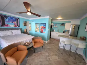 New Renovated-Beach & Boardwalk at Your Door &Pool - Image 2